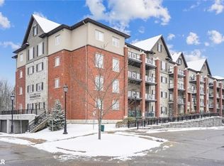 5 Greenwich St #205, Barrie, ON