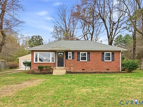 3rd image of 8107 Laurel Spring Rd