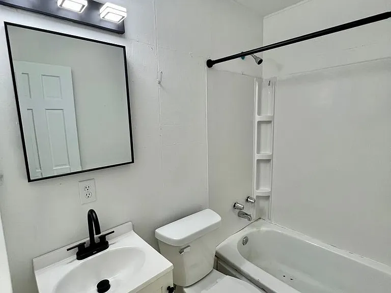 4737 Pinecrest Dr — Photo 5