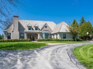 10619 N Augusta Ct, Mequon, WI 53092