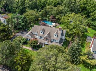 4 Daniel Way, Setauket, NY 11733