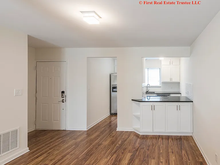 7930 Charter Oak Ln — Photo 6