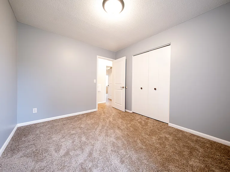 14200 Elgin Ct — Photo 14