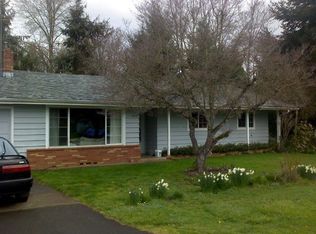 1404 SE Willow Ln, Dallas, OR
