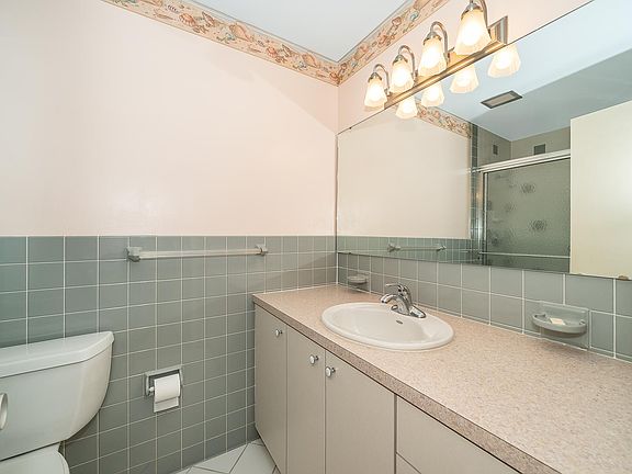 Bath 1 - walk-in shower
