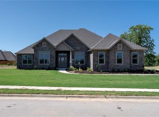 1521 Elm Ridge Dr, Springdale, AR 72762