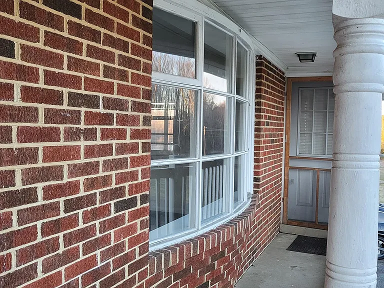 910 Ponds Wood Rd — Photo 2