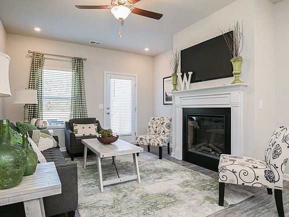 The Peachtree - Family Room