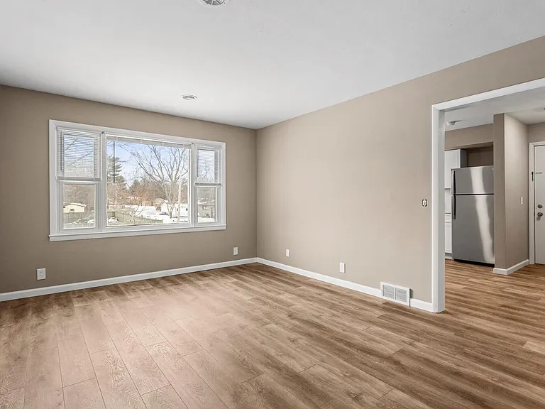 305 N Elizabeth St — Photo 23