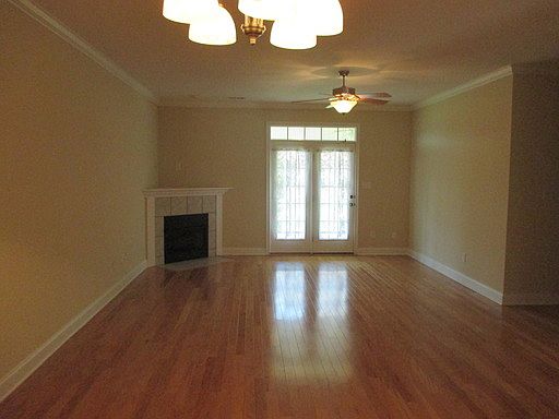 4th image of 7865 Thomas Henry Way