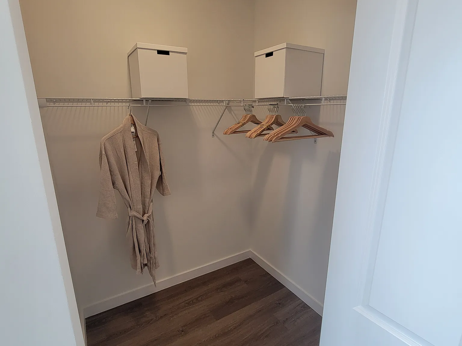 3 bed, $4,500 — Photo 3