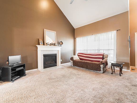 5th image of 460 Turnbury Ct E