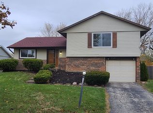 8128 W Norwood Dr, Frankfort, IL 60423