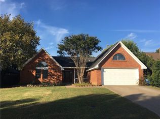 3311 Cliffview Dr, Corinth, TX 76210