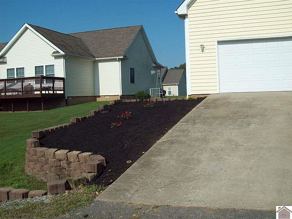 4th image of 130 Pinewood Trl