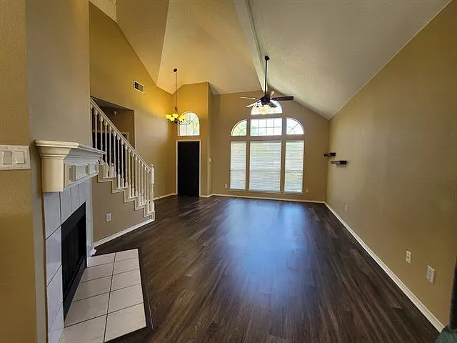 1365 Mae Dr — Photo 3
