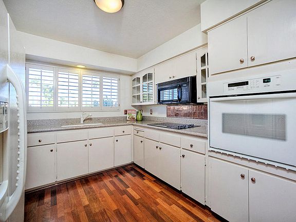 3rd image of 7673 E Mariposa Dr