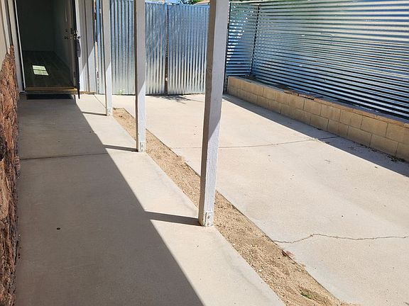 4th image of 6439 Camarilla Ave APT B