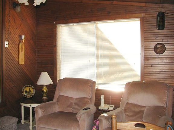 5th image of 864 Stephanie Dr