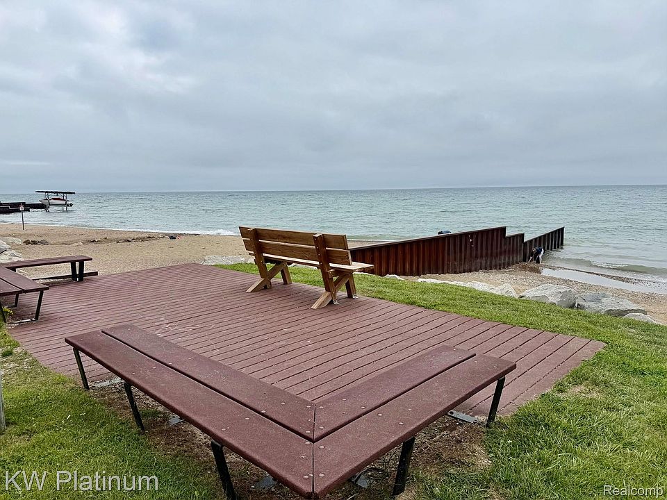 7955 Lakeshore Rd, photo 26