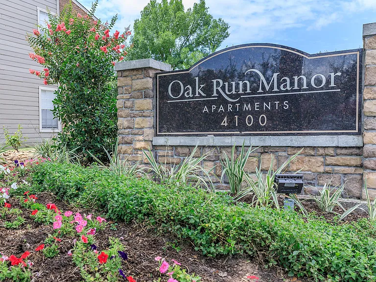 Oak Run Manor — Photo 13