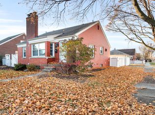 15115 Oceana Ave, Allen Park, MI 48101