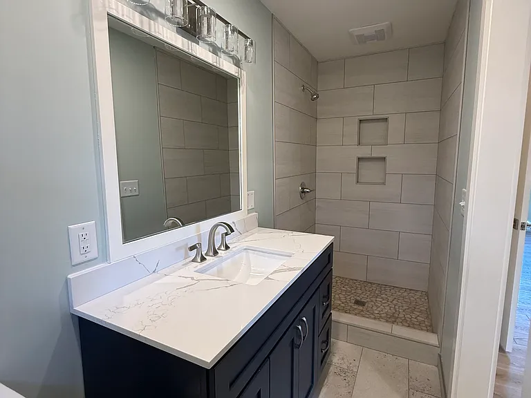 2360 Parkway Dr SE — Photo 20