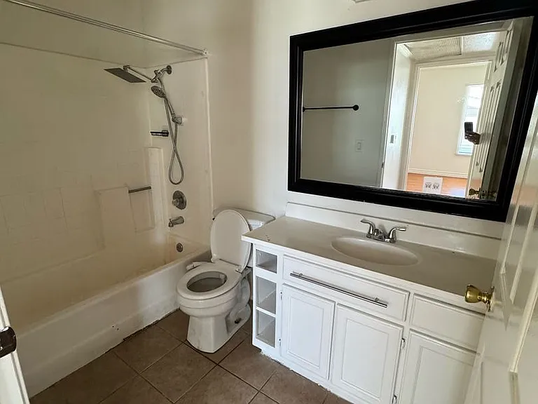 549 S Wilton Pl — Photo 11