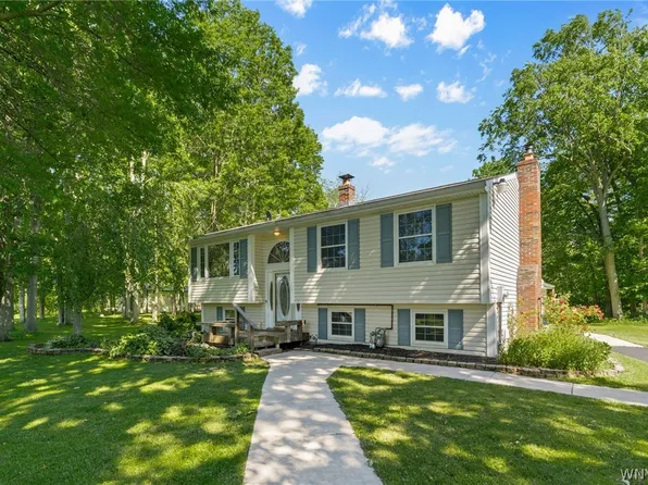3327 Palmer Rd, Ransomville, NY 14131