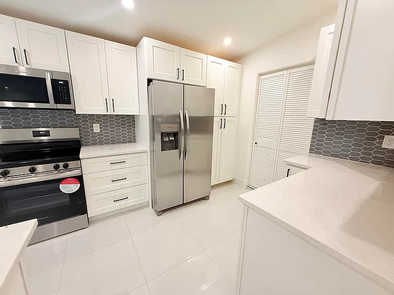 345 Pinehurst Rd — Photo 3