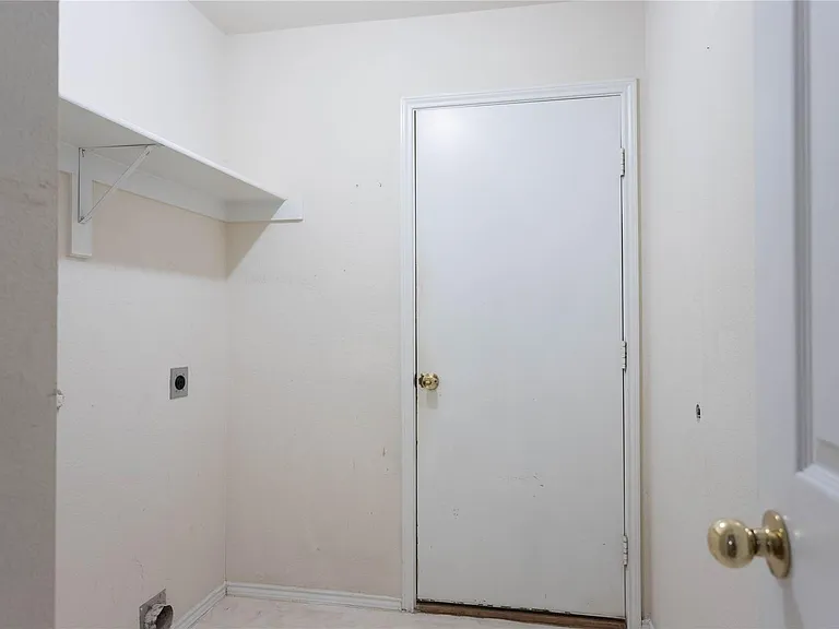 1305 Auburn Dr — Photo 15