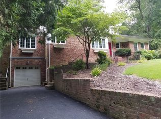 1427 Spring Grove Dr, Richmond, VA 23225