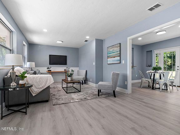 3rd image of 2351 SOUTHSIDE Boulevard