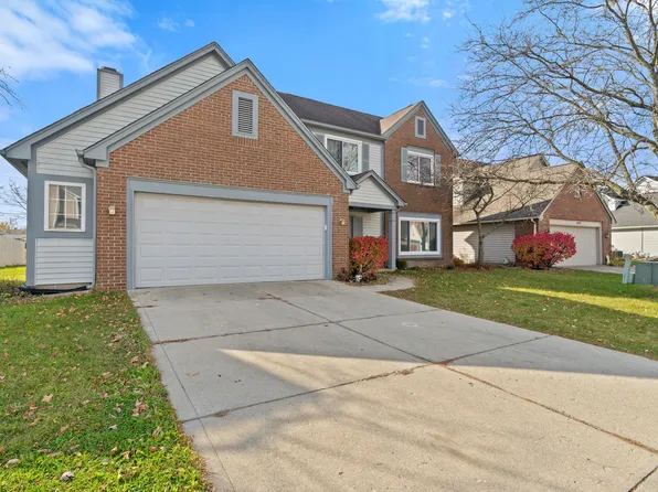 8427 Woodstone Way S, Indianapolis, IN 46256
