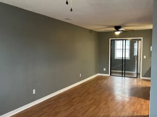 15 Village Ln #160-103, Crossville, TN 38555