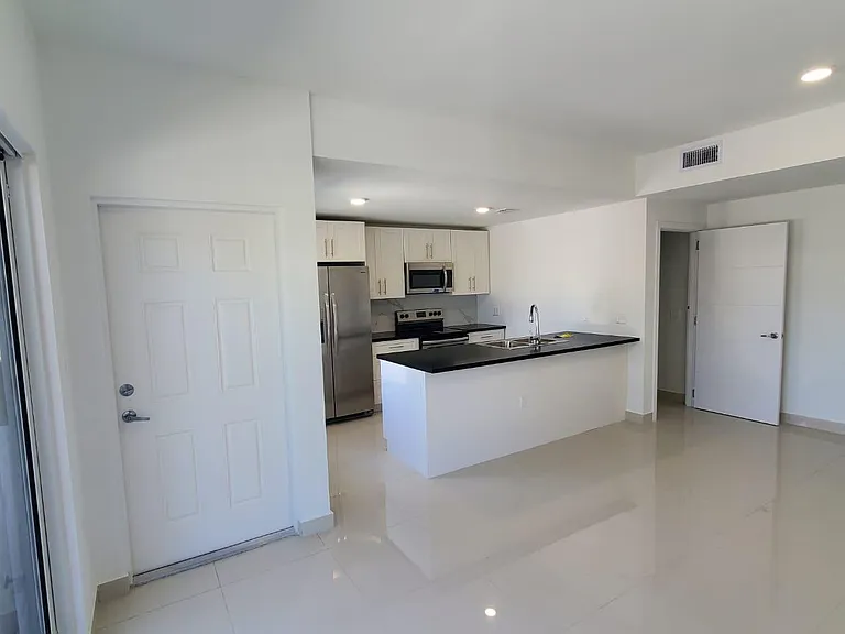25871 SW 139th Ave — Photo 4