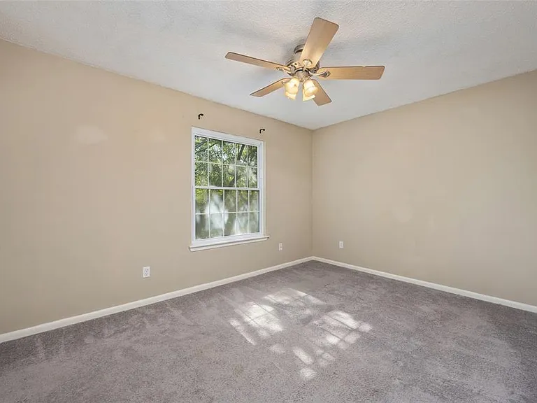 11918 Hornsby St — Photo 28