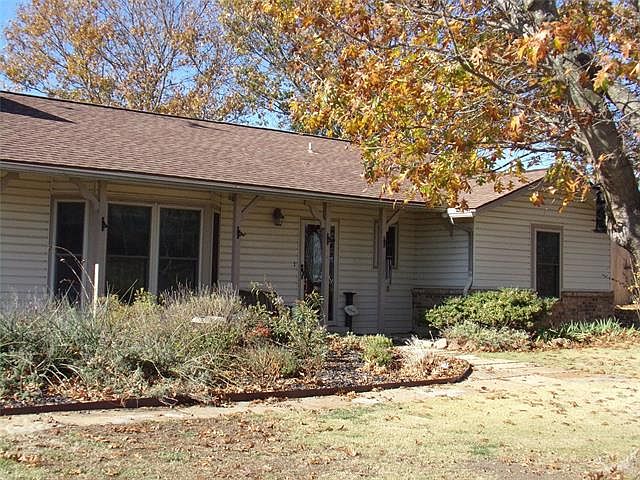 1st image of 109 N Westlake Dr