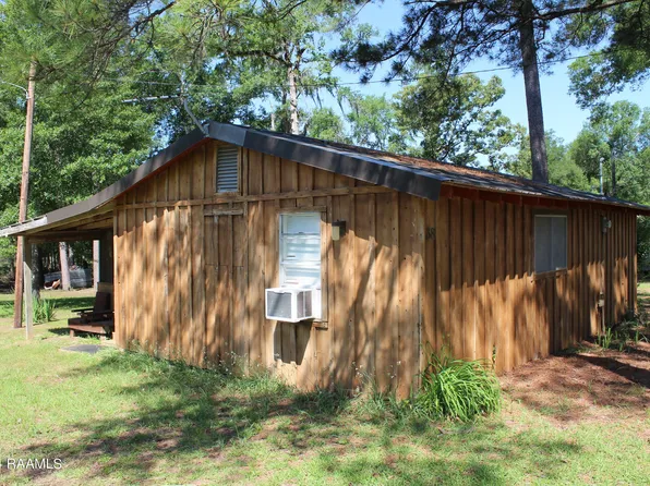 138 Ripple Ln, Colfax, LA 71417