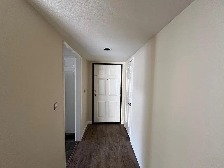 301 E Verdugo Ave #208 — Photo 6