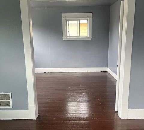 3rd image of 2459 E 89th St