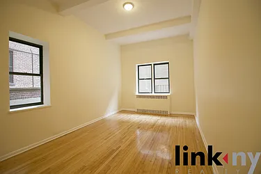 Rented by Link NY Realty