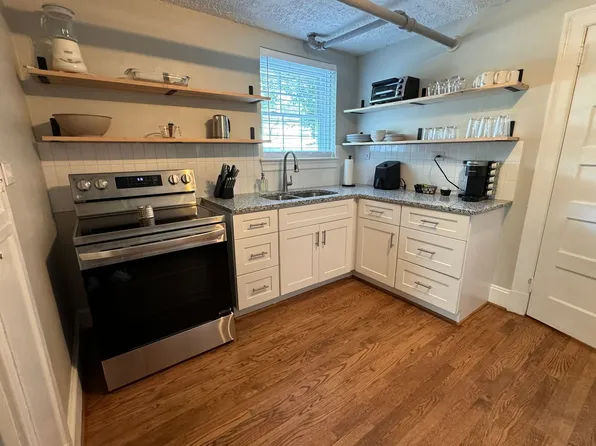 399 Watson St, 399 Watson St #325, Danville, VA 24541