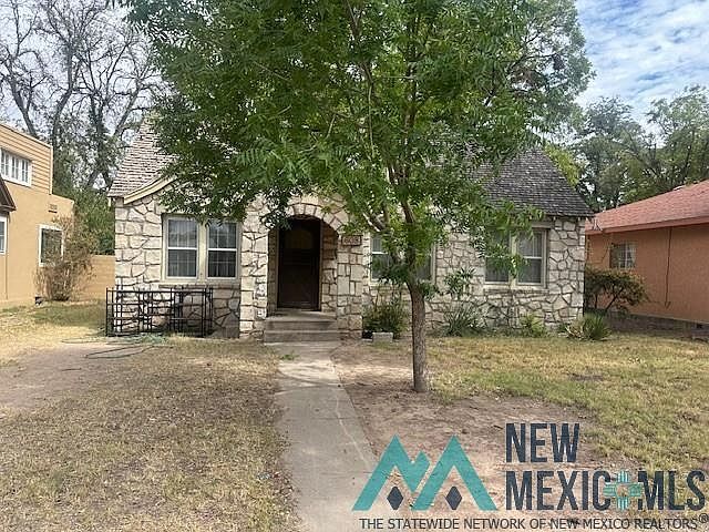 1st image of 608 N Halagueno St