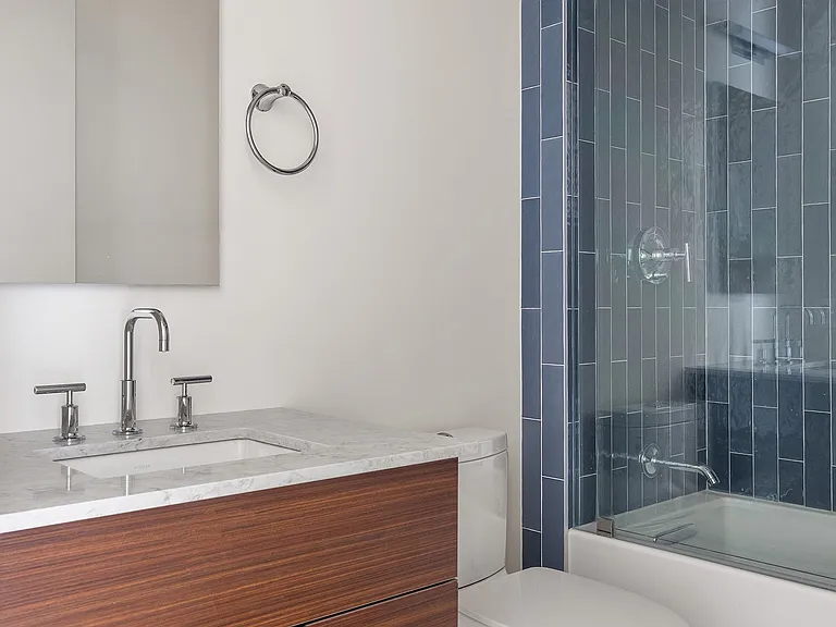 83 Warren St #5 — Photo 8