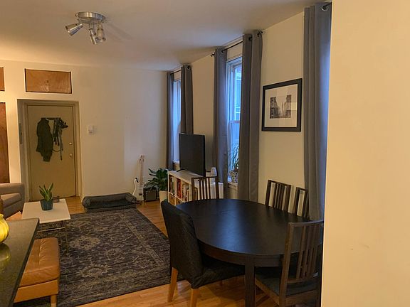4th image of 138 N 21st St APT 1R