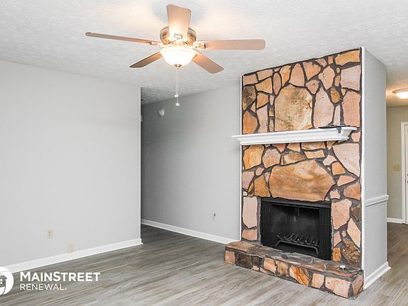 4th image of 4785 Hemlock Dr SE