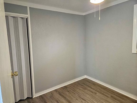 5th image of 1109 E Okaloosa Ave #B
