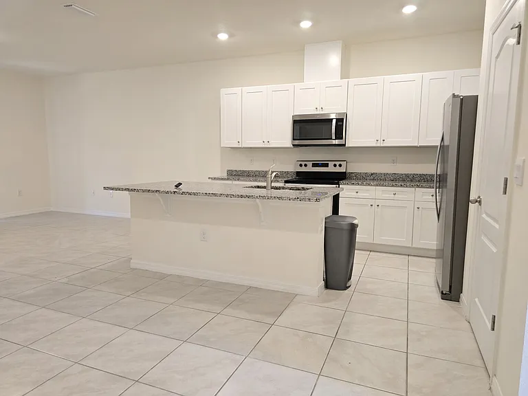 1242 Lido Dr — Photo 10