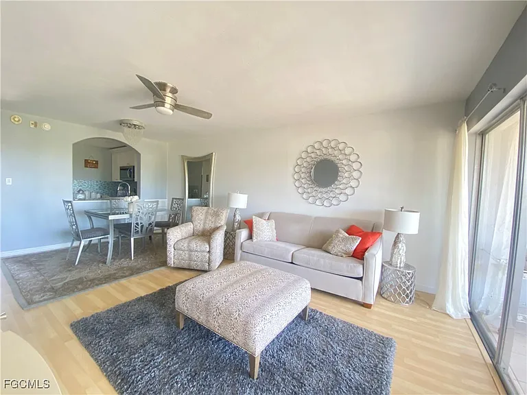 1624 Pine Valley Dr #302 — Photo 10